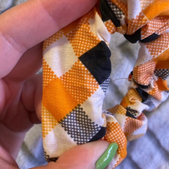 Handmade Halloween plaid scrunchie - Picture 3 of 3